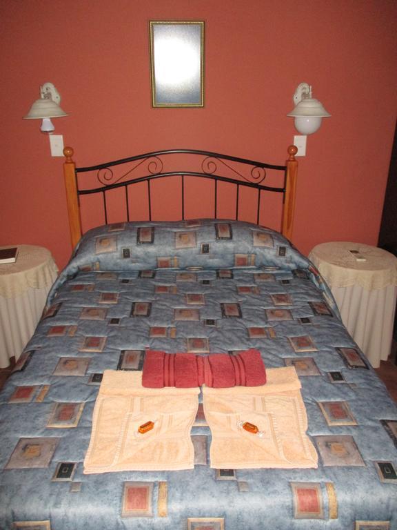 Van Rhyn Guest House Vanrhynsdorp Bagian luar foto